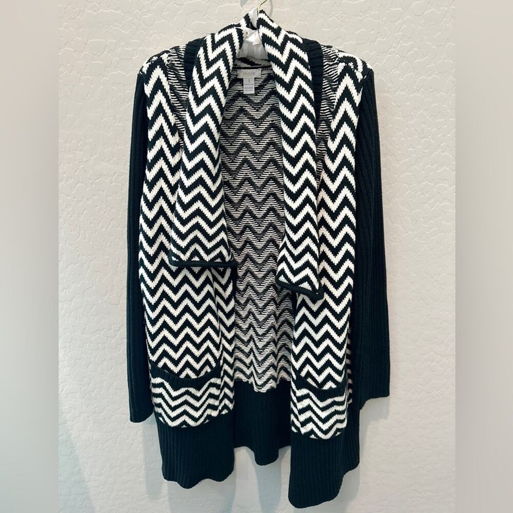 CHICO’S | Black & White Chevron Knit Open Cardigan Sweater | Size 1 Medium